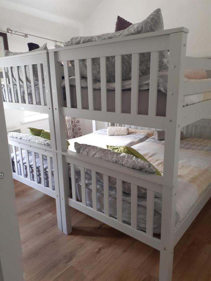 Sally 2 Apartment Galway Bagian luar foto